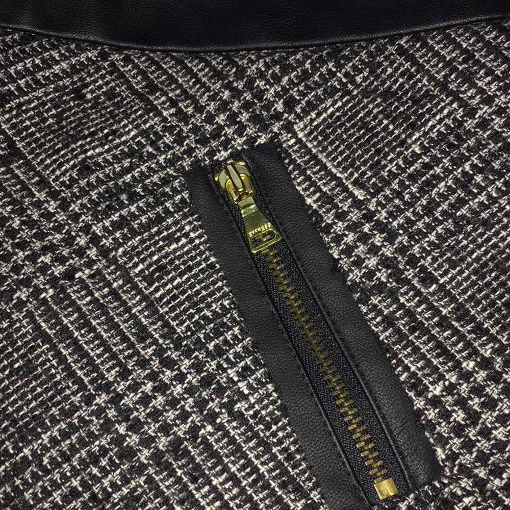 Express Skirt - Picture 2 of 5